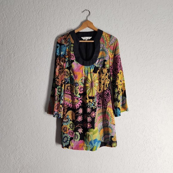 Trina Turk Dresses & Skirts - Trina Turk Silk Mini Dress Retro colorful print Bell Sleeve size 0